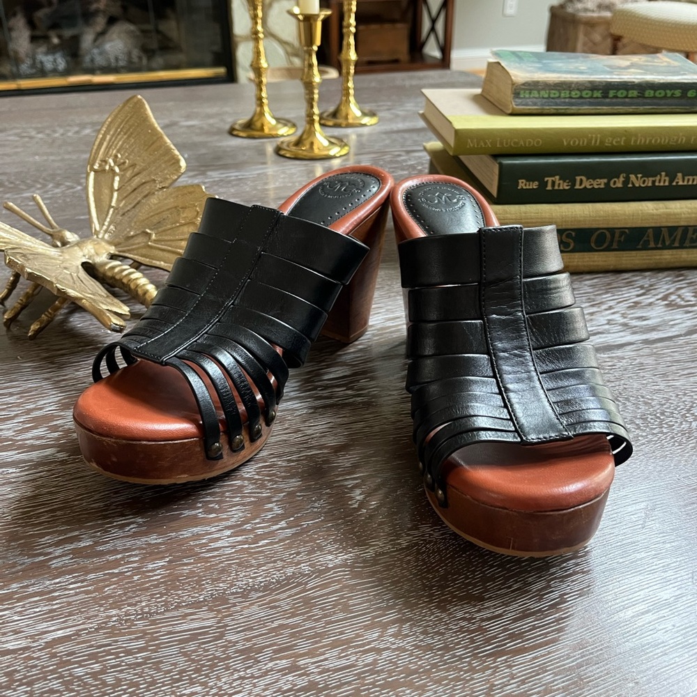 Johnston & Murphy Womens Heels - Picture 1 of 6